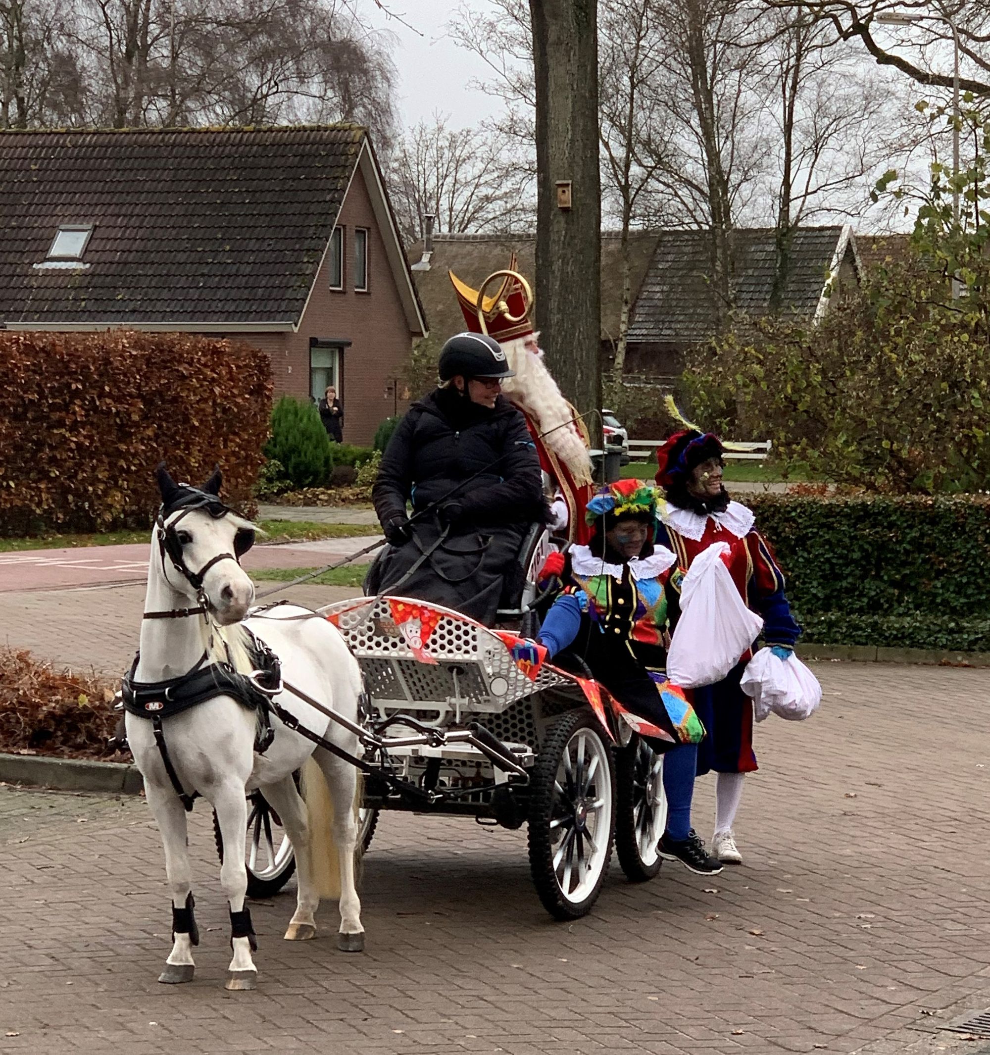 Wie komt er alle jaren....